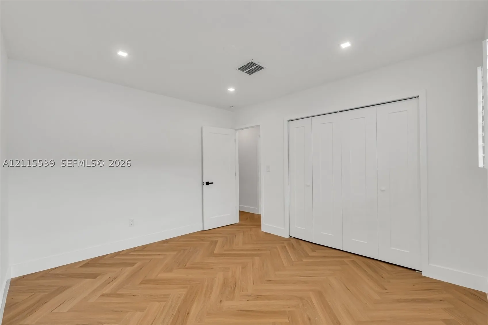 381 SE 6th Ter