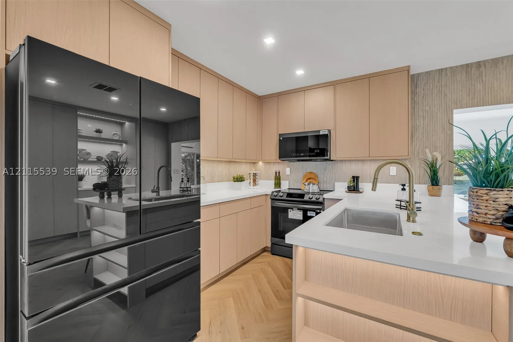 381 SE 6th Ter