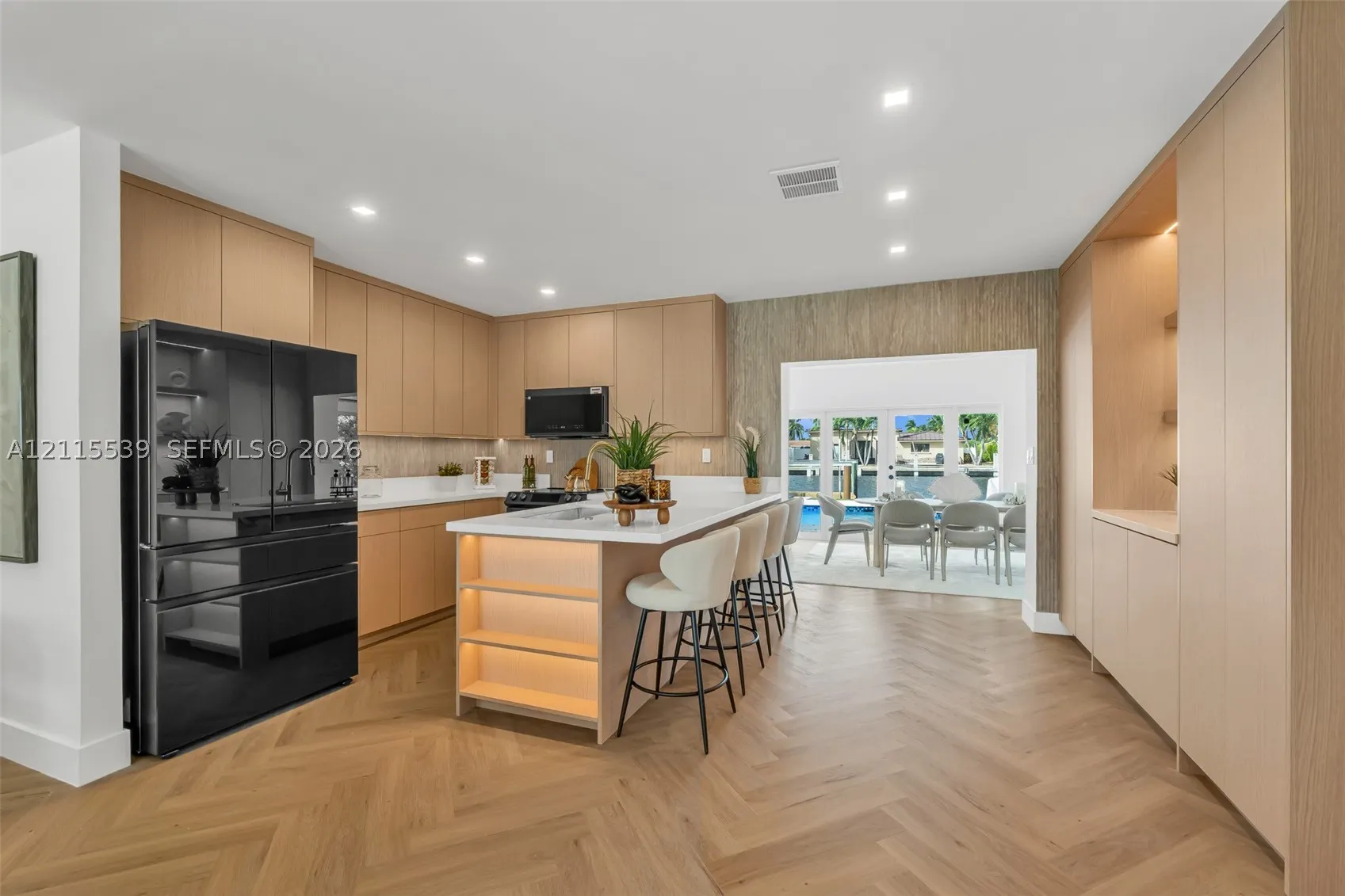 381 SE 6th Ter