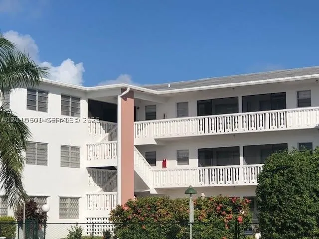 721 Atlantic Shores Blvd #201