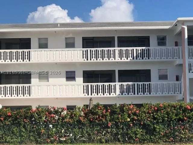 721 Atlantic Shores Blvd #201