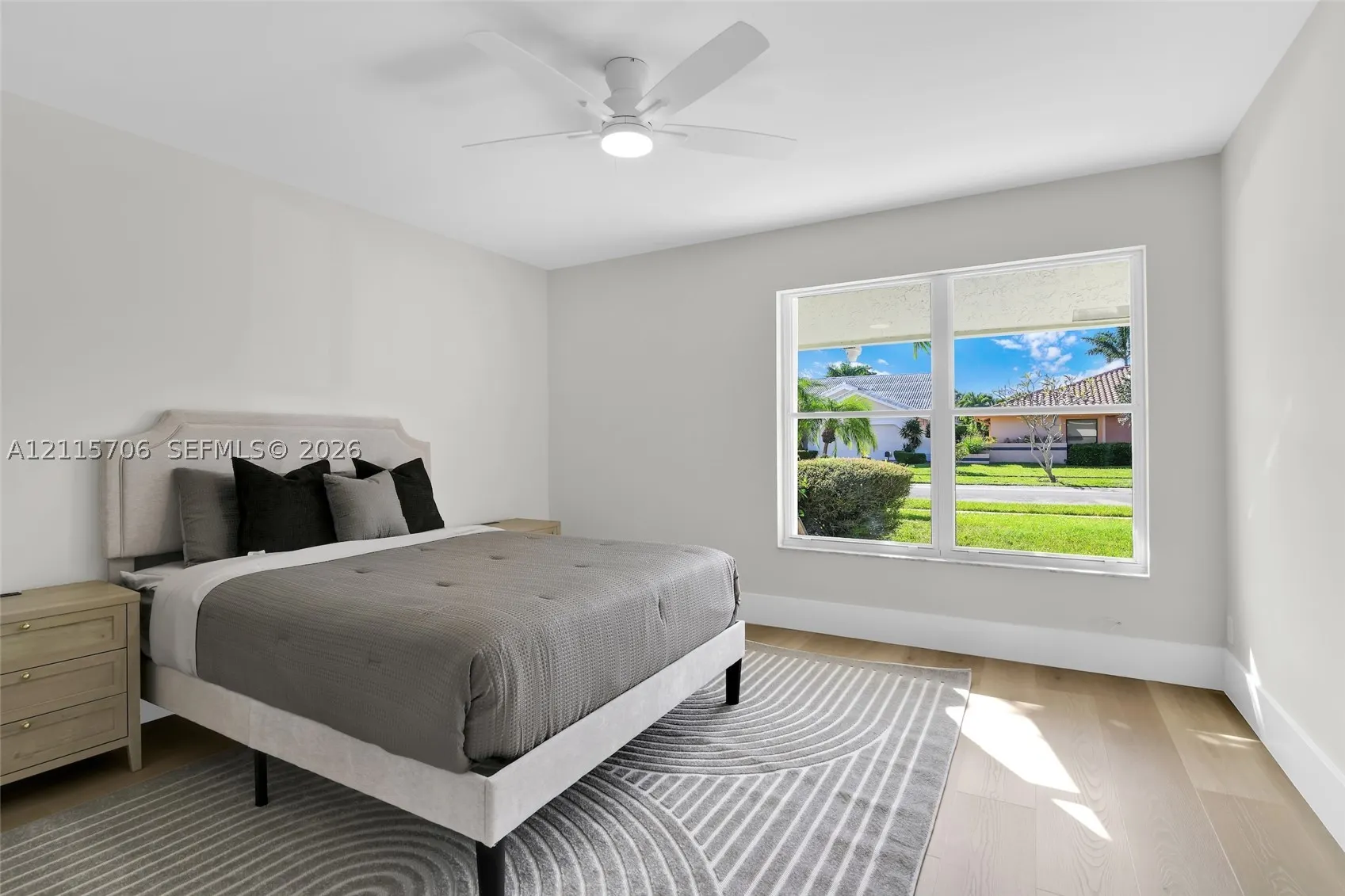 5184 Deerhurst Crescent Cir