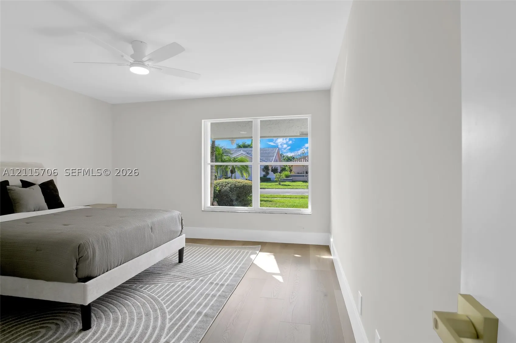 5184 Deerhurst Crescent Cir