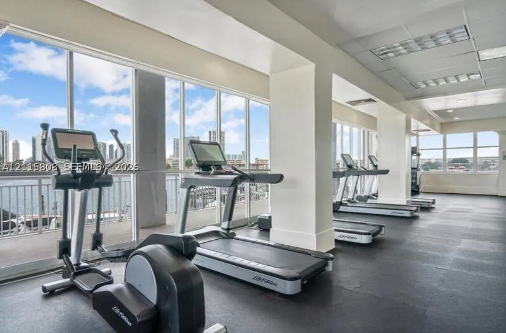 18031 Biscayne Blvd #603