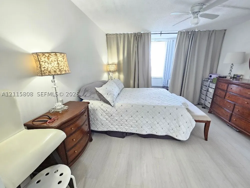 18031 Biscayne Blvd #603