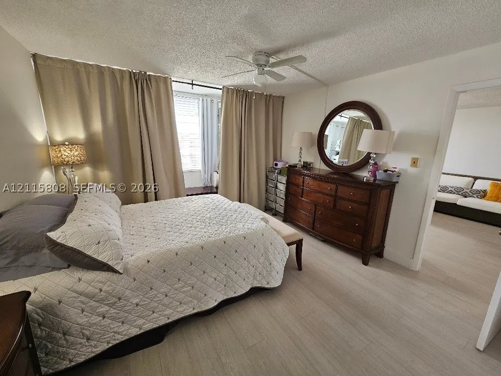 18031 Biscayne Blvd #603
