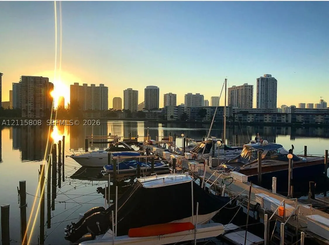 18031 Biscayne Blvd #603