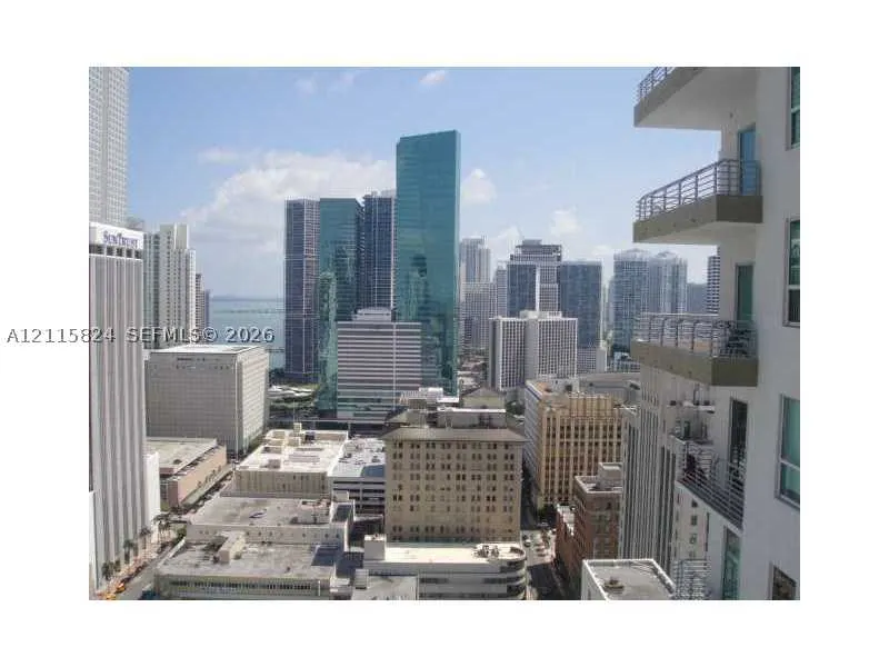 133 2 AV #2908