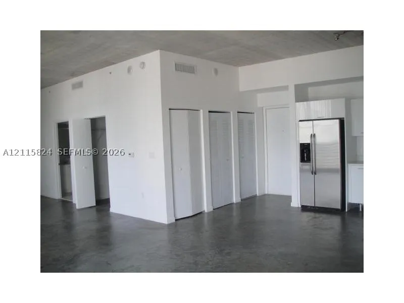 133 2 AV #2908