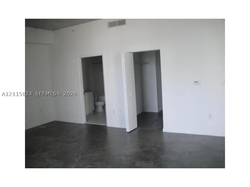 133 2 AV #2908