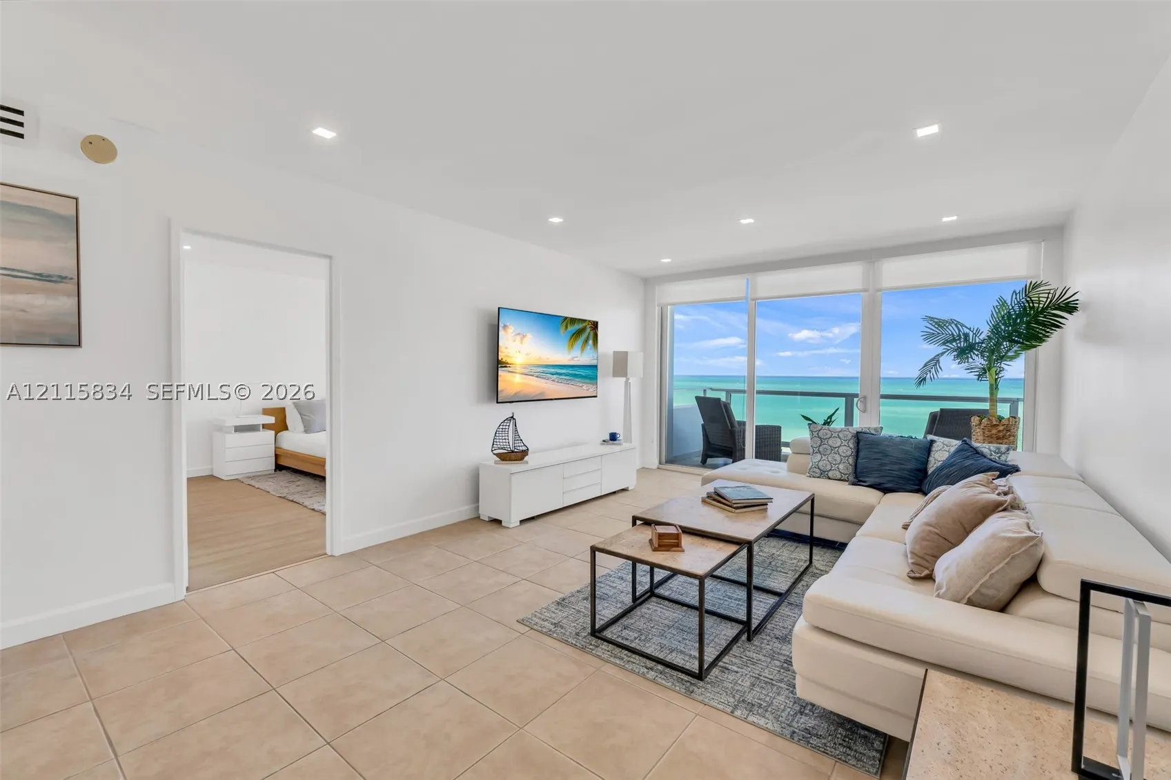 5161 Collins Ave #1717