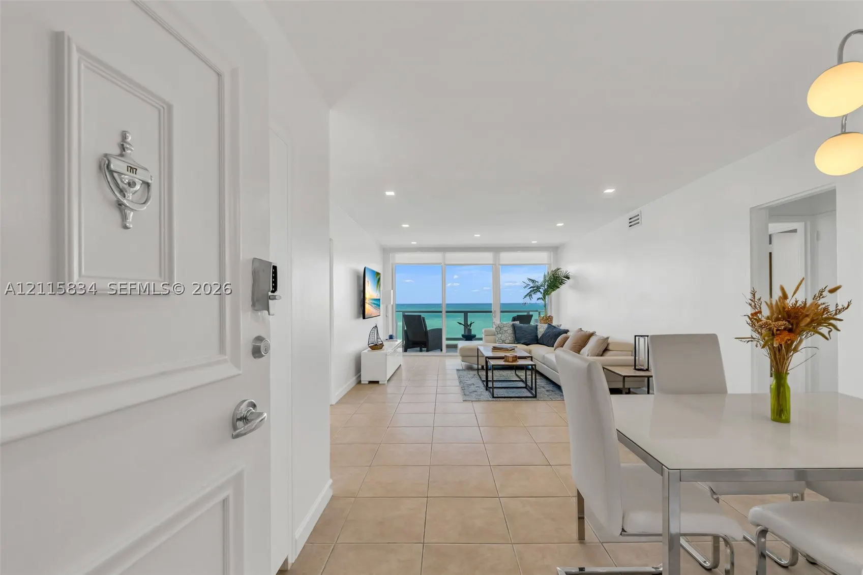 5161 Collins Ave #1717