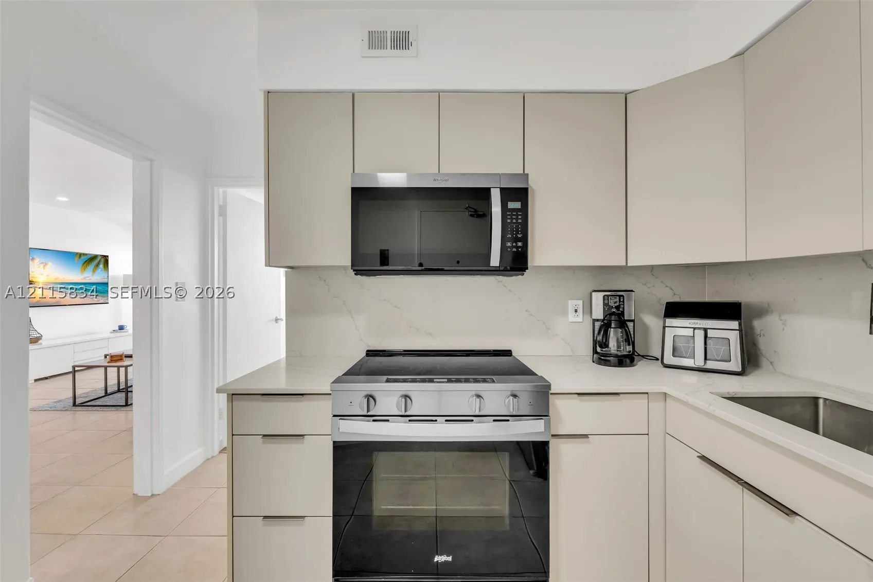 5161 Collins Ave #1717