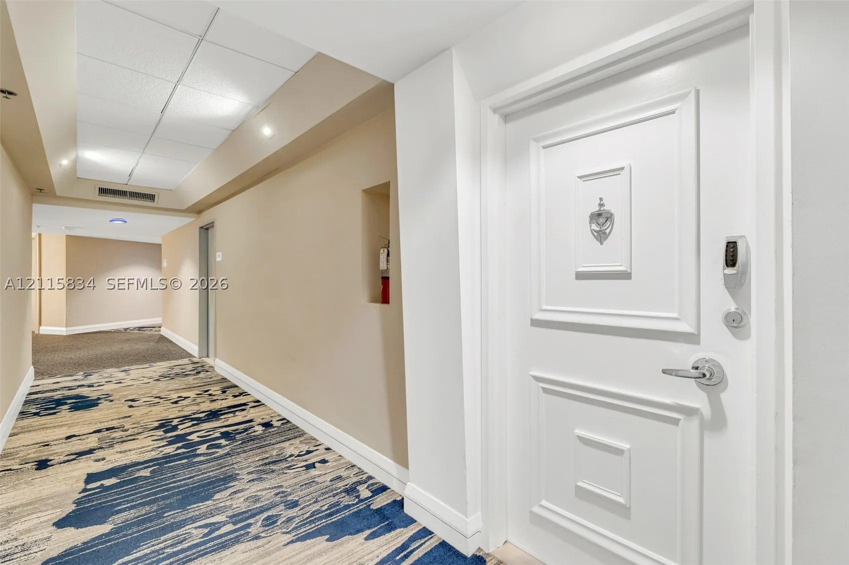 5161 Collins Ave #1717