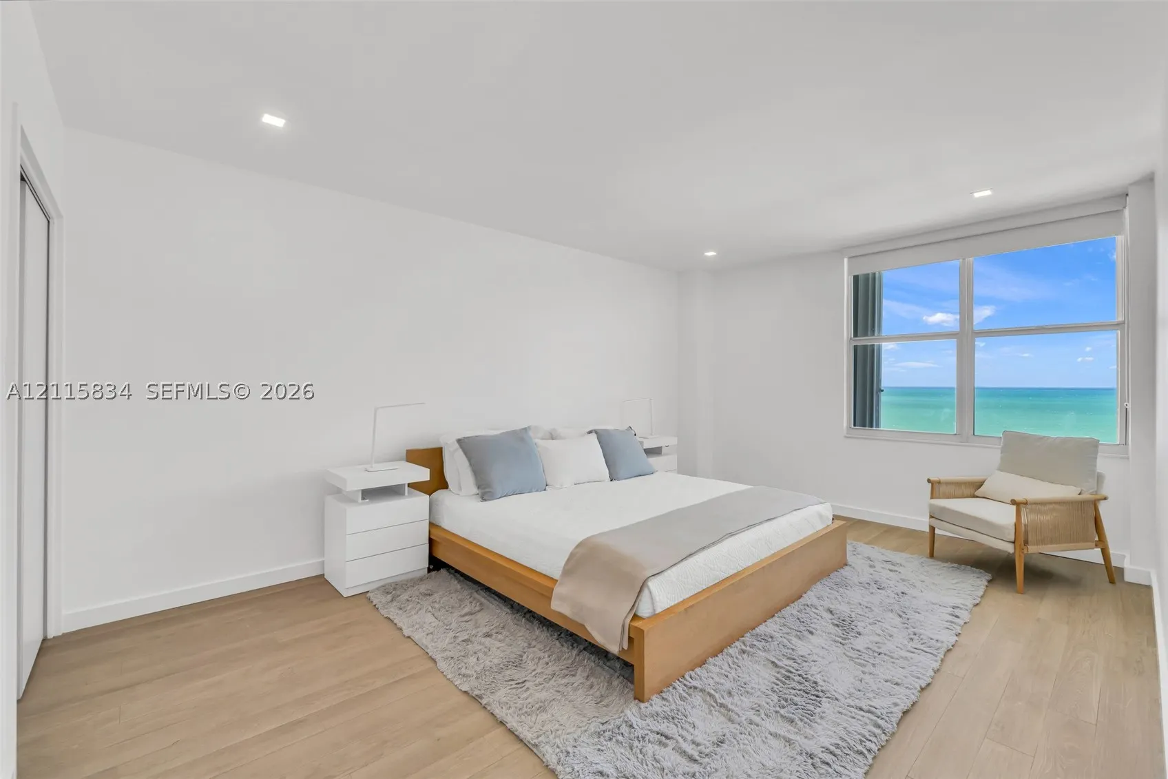 5161 Collins Ave #1717