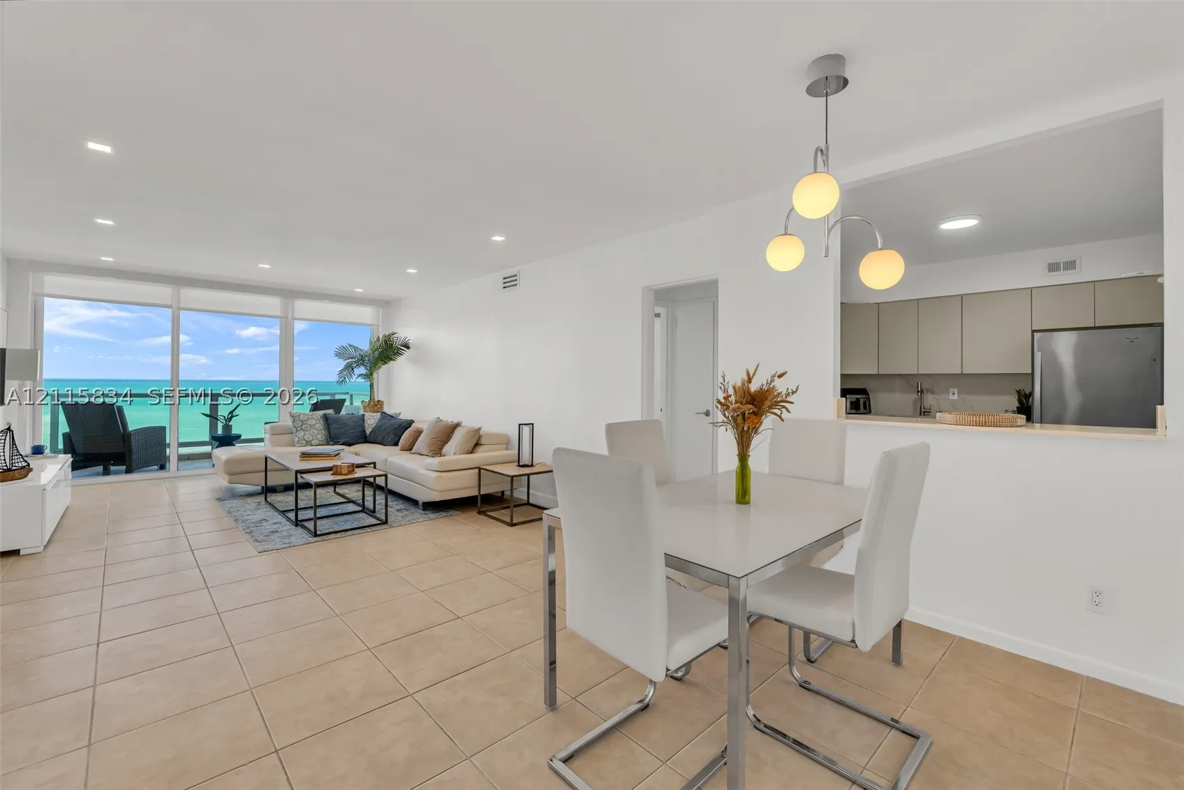 5161 Collins Ave #1717