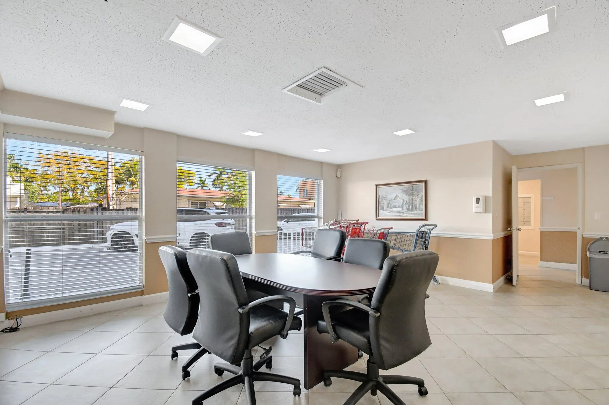 2555 NE 11th Street #609
