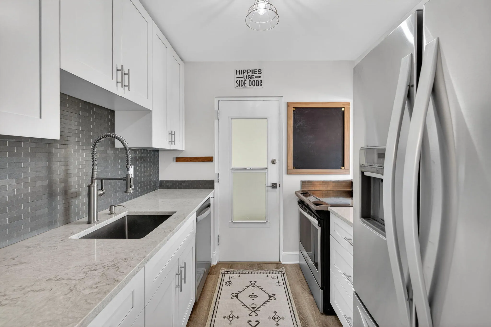2555 NE 11th Street #609