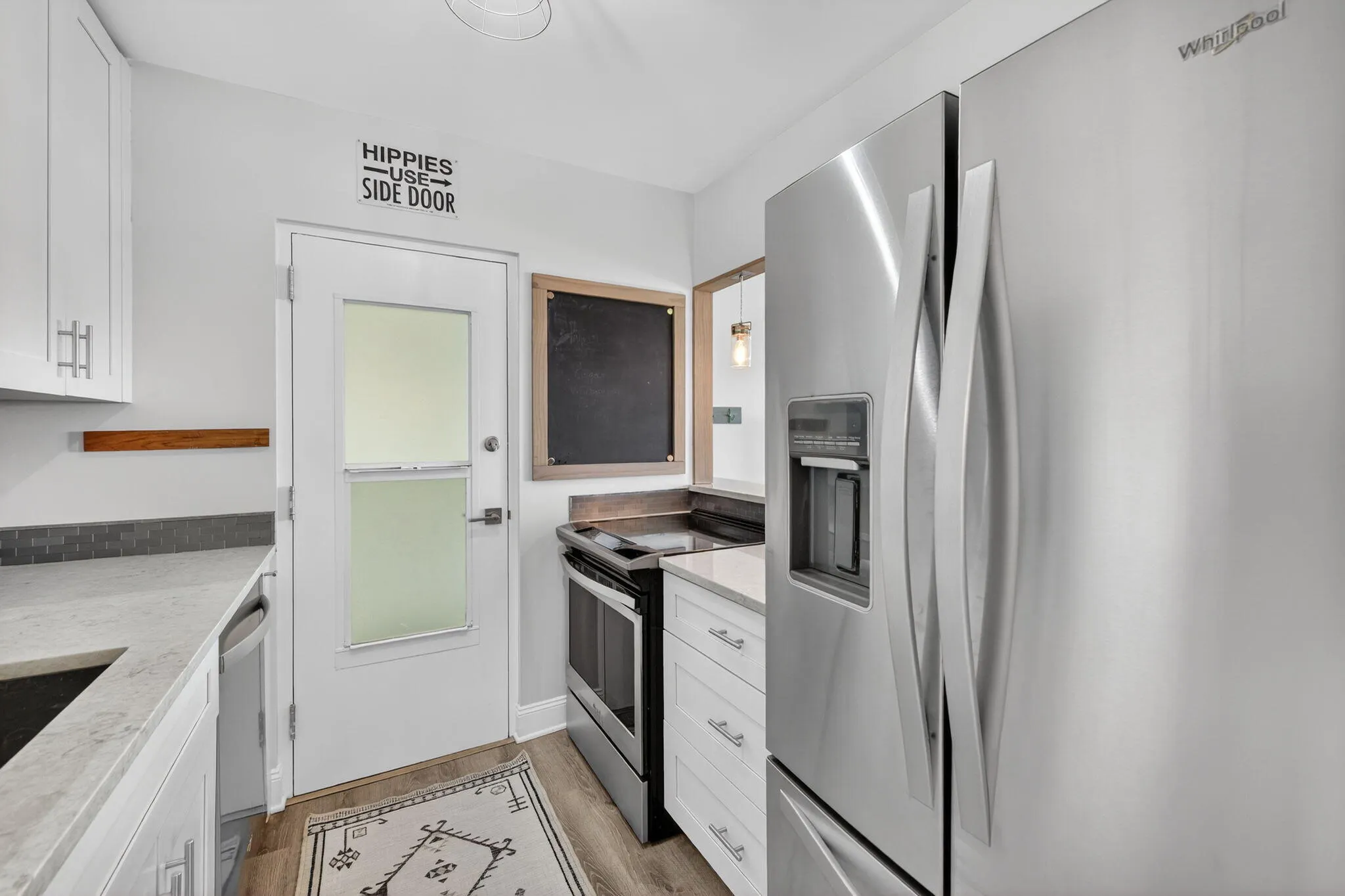 2555 NE 11th Street #609
