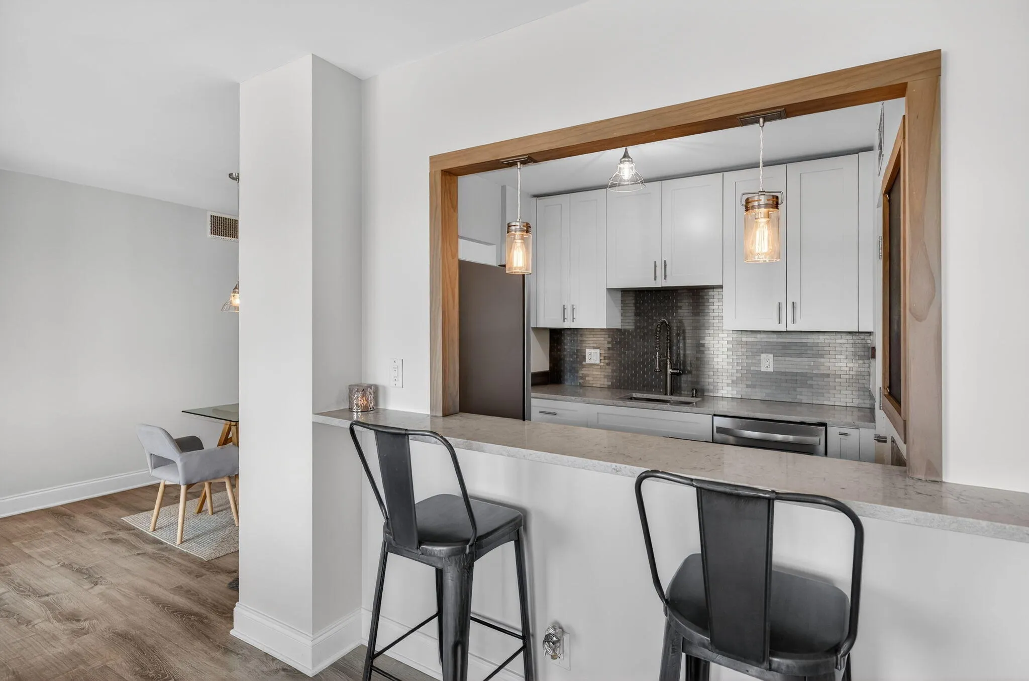 2555 NE 11th Street #609