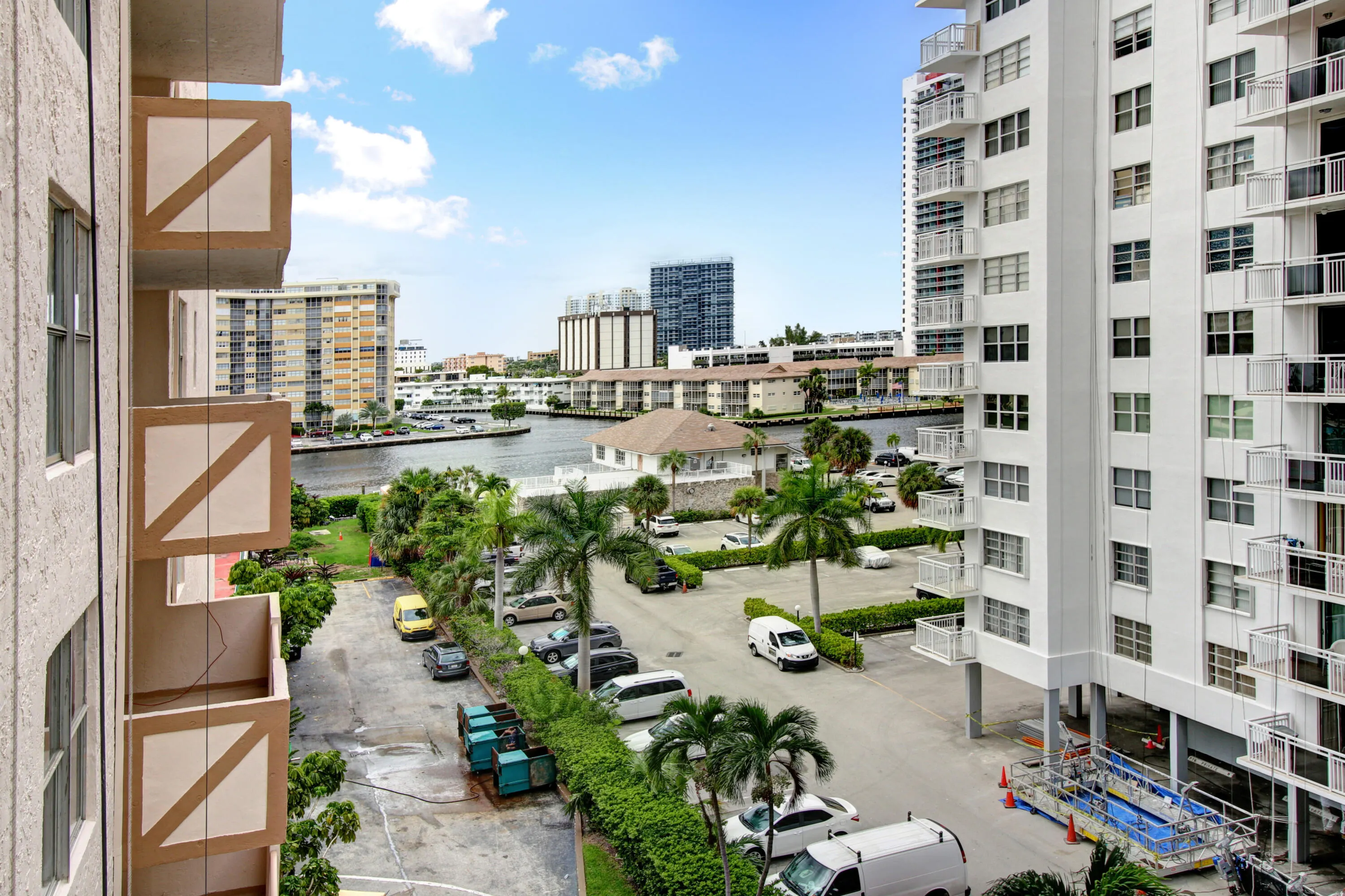 1865 S Ocean Drive #6c