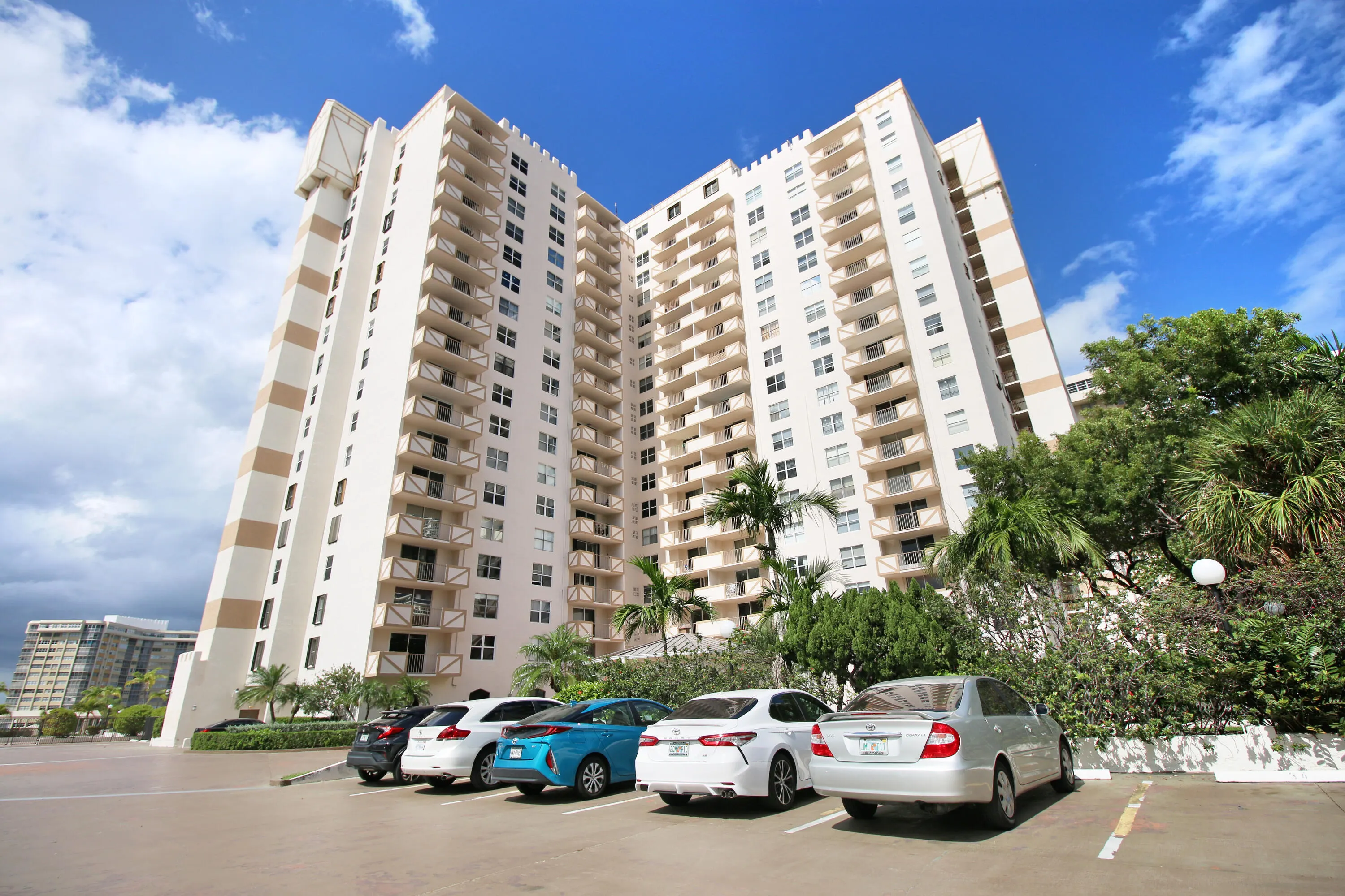 1865 S Ocean Drive #6c