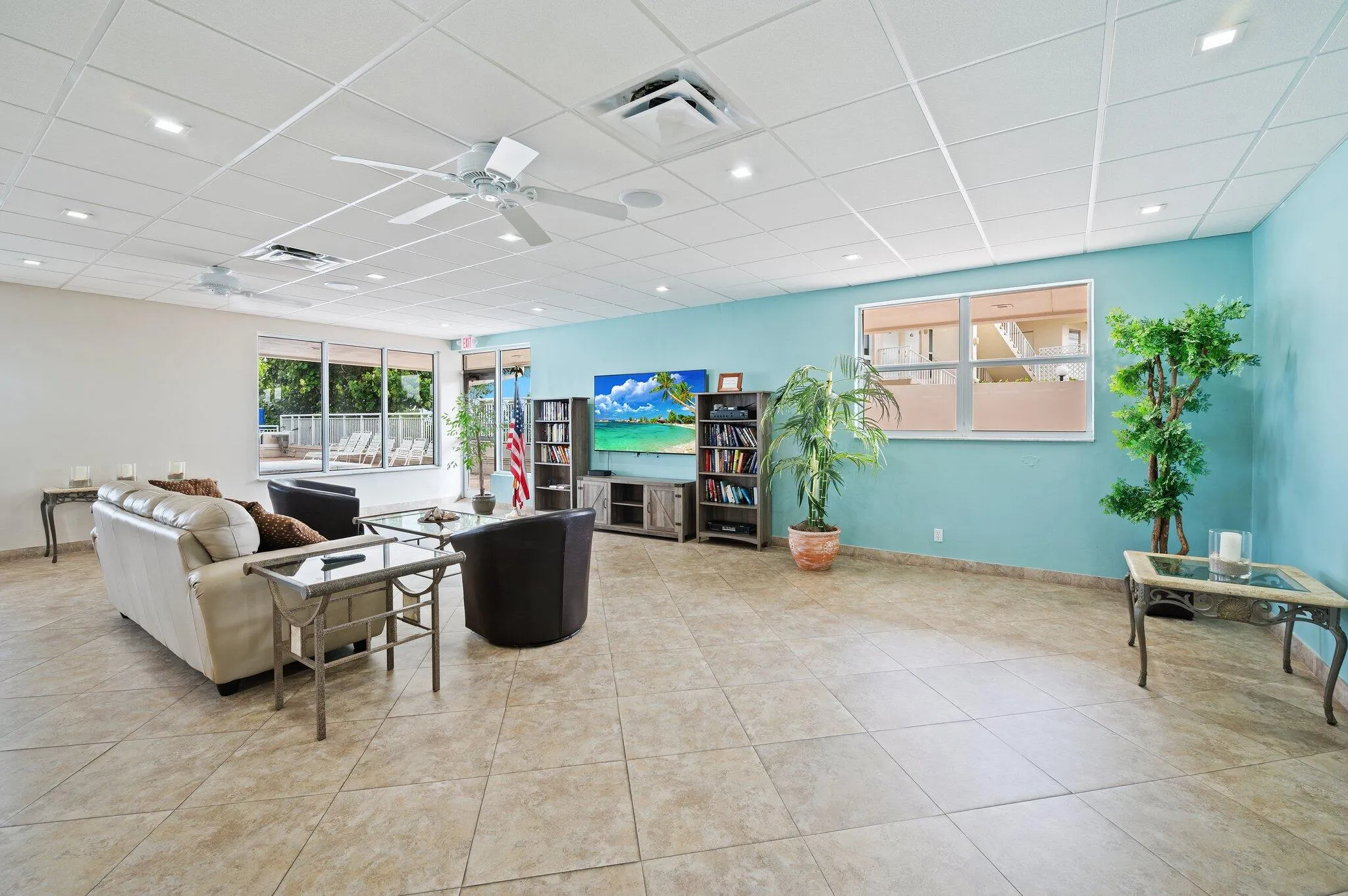 1050 Hillsboro Mile #Unit 203w