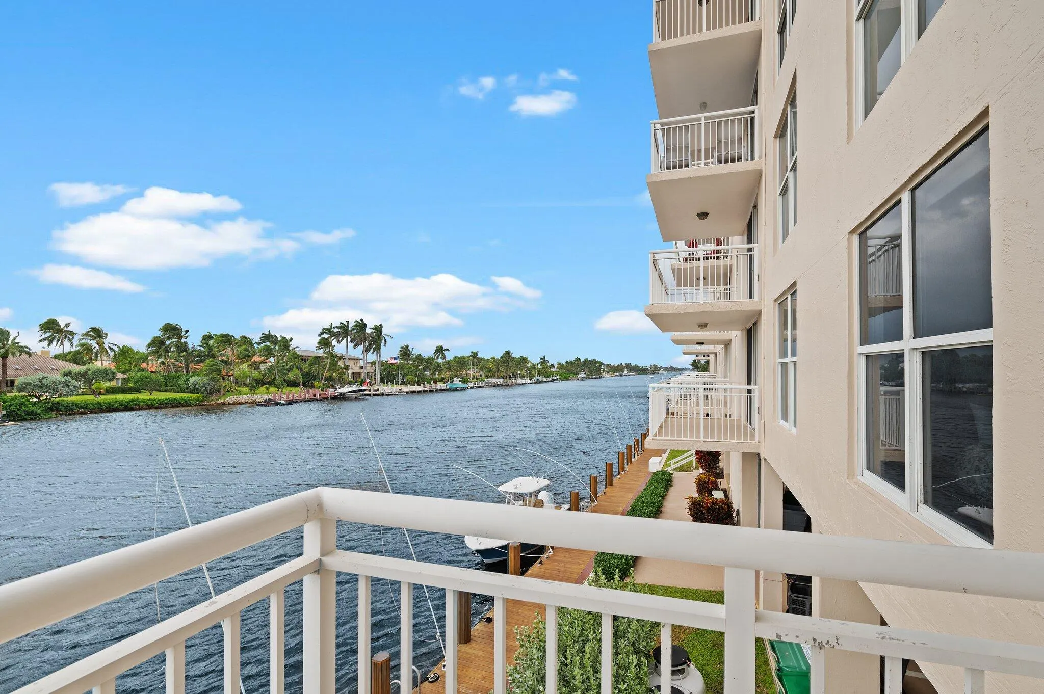 1050 Hillsboro Mile #Unit 203w