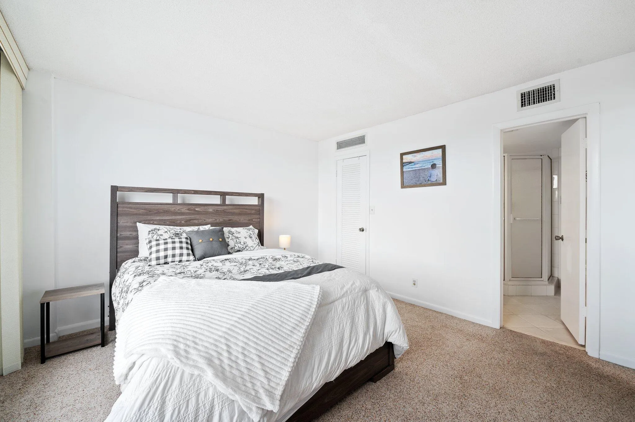 1050 Hillsboro Mile #Unit 203w