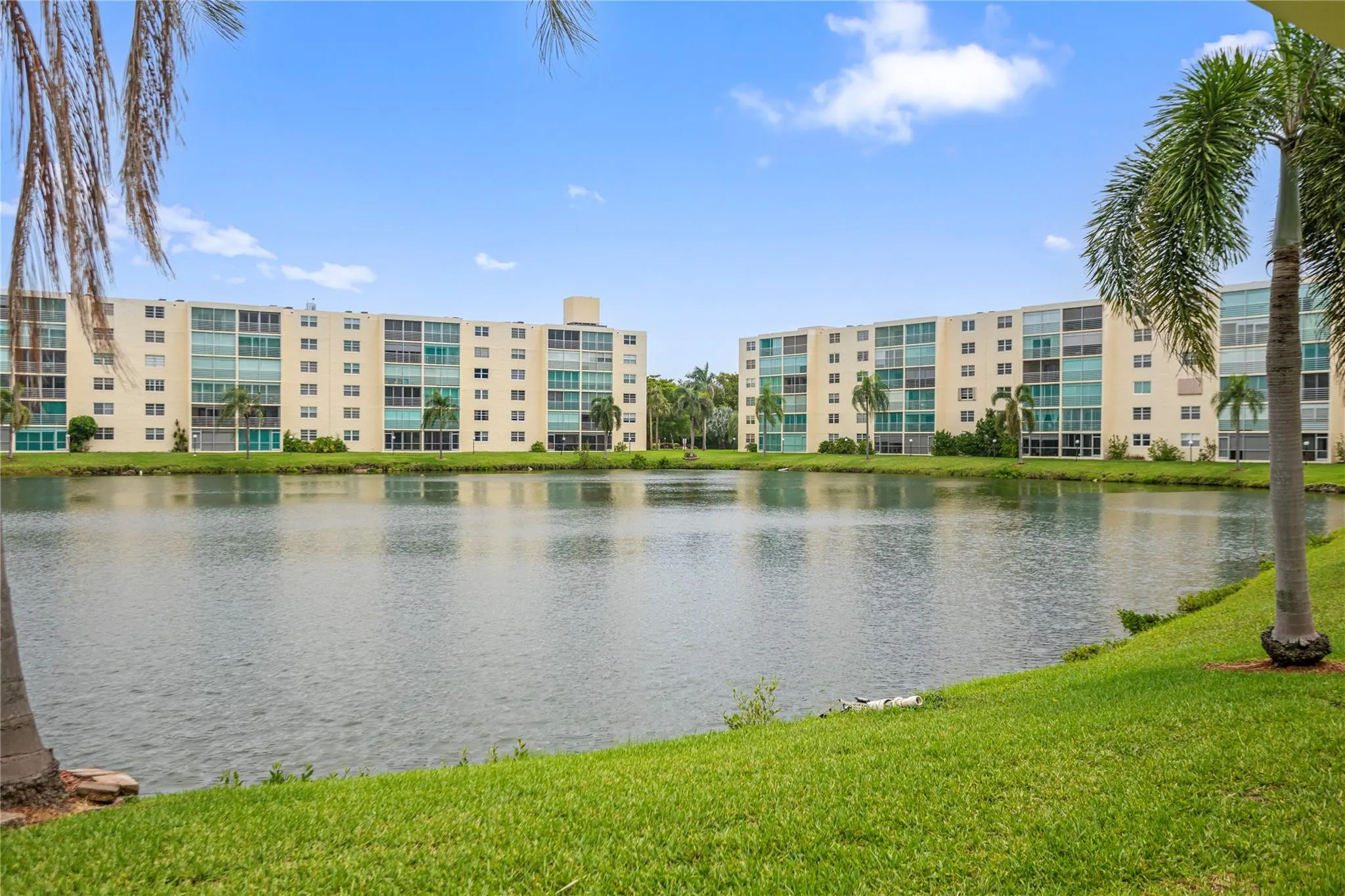 101 SE 3rd Avenue #605