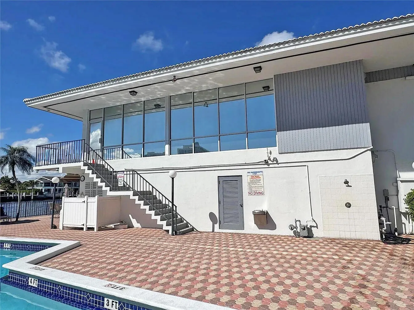 3113 S Ocean Drive #504
