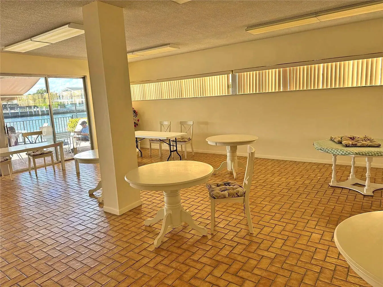 3113 S Ocean Drive #504