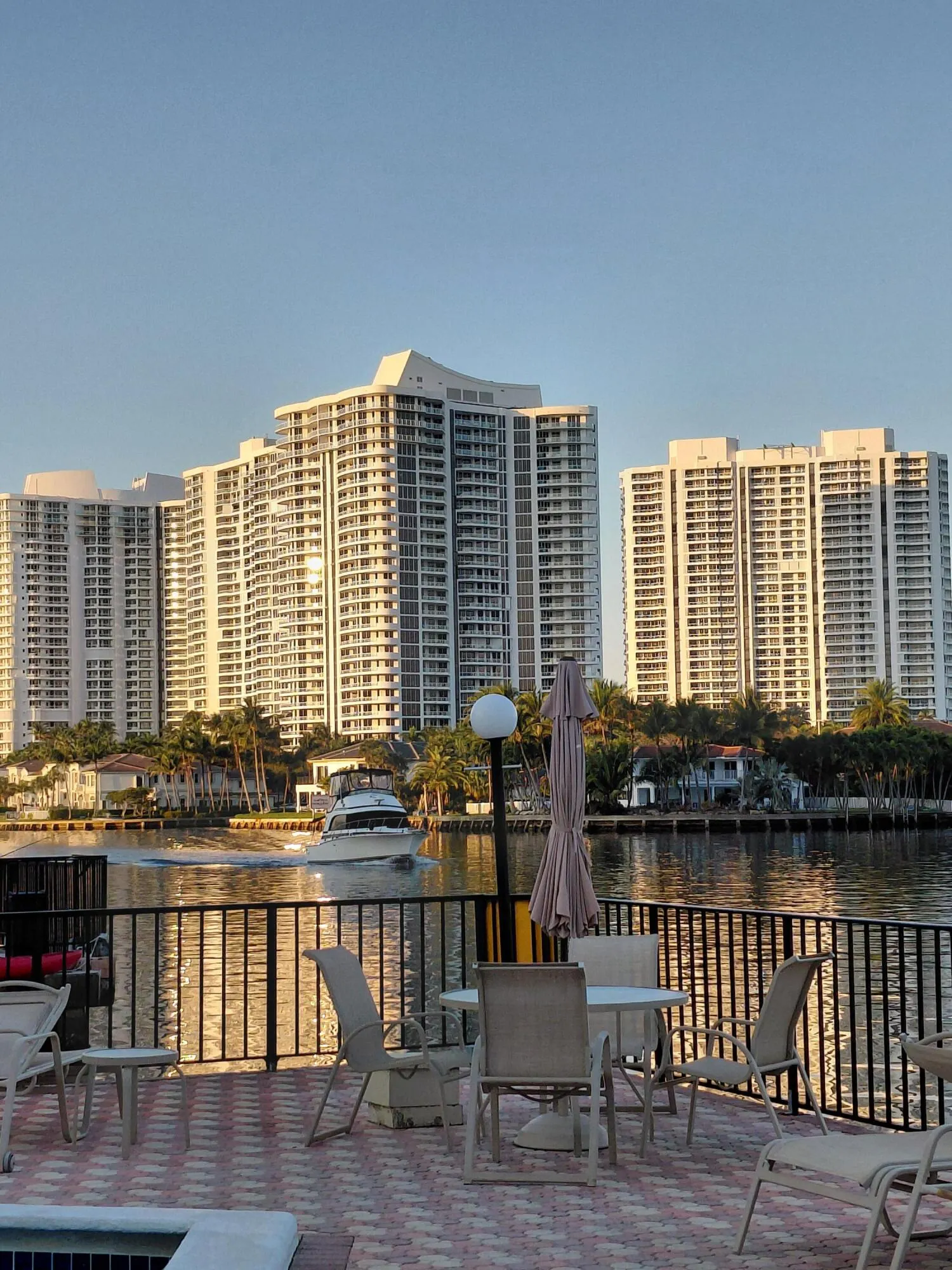 3113 S Ocean Drive #504