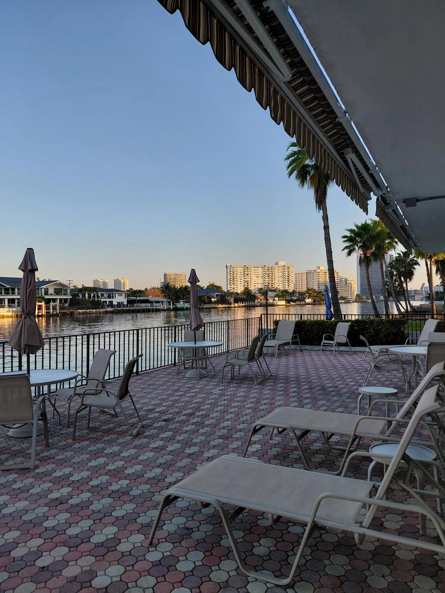 3113 S Ocean Drive #504