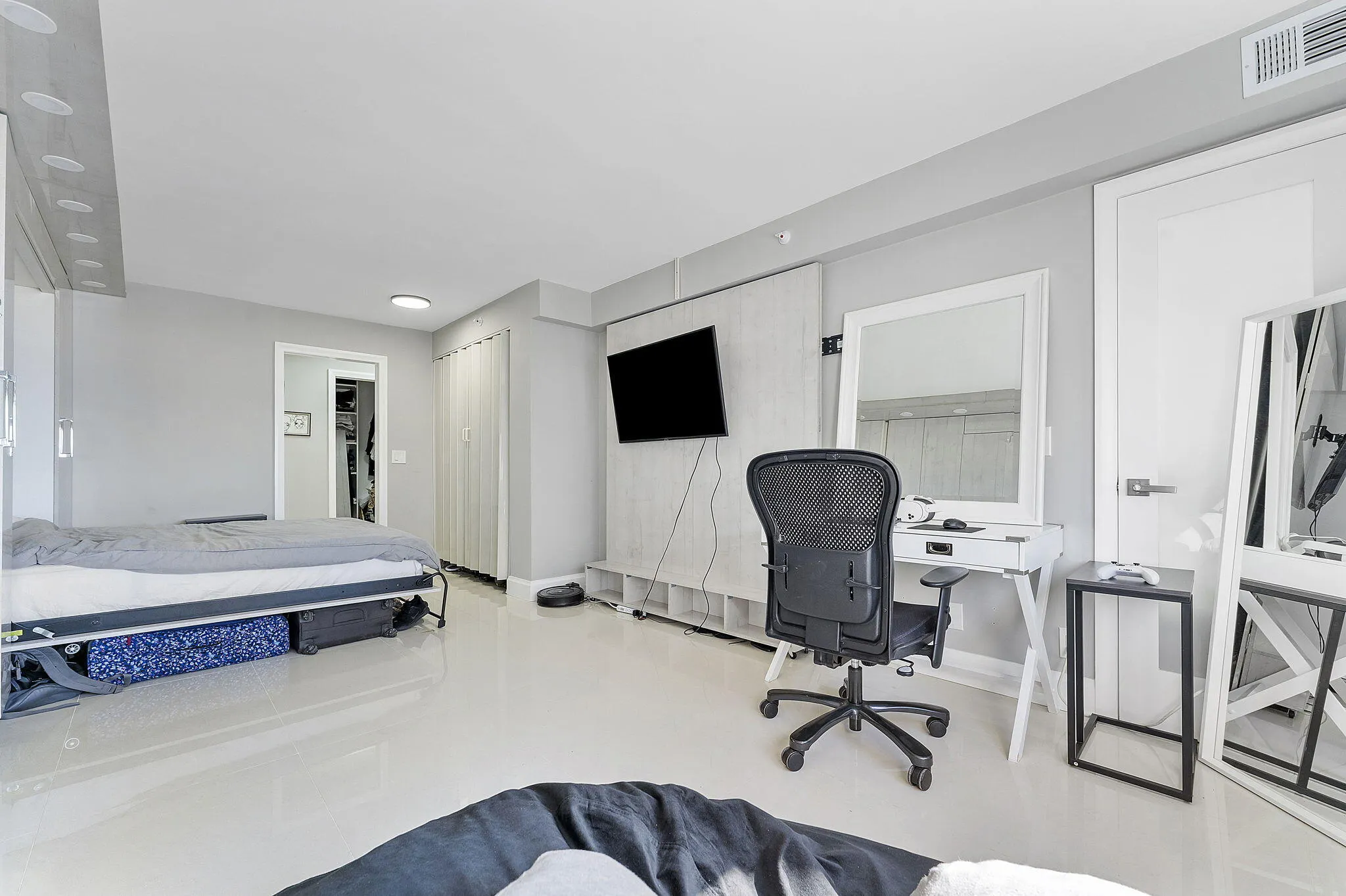 4505 S Ocean Boulevard #307