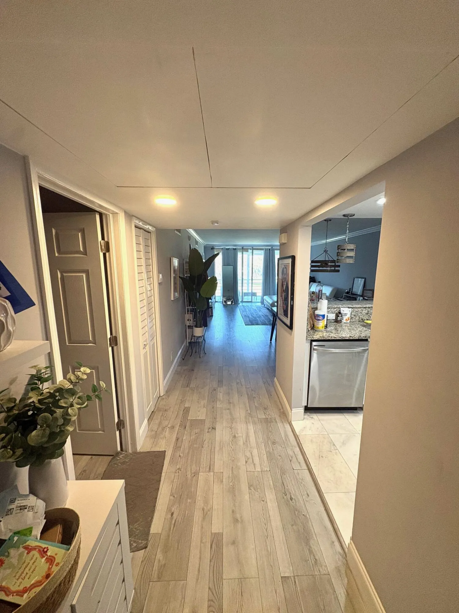 605 Oaks Drive #304