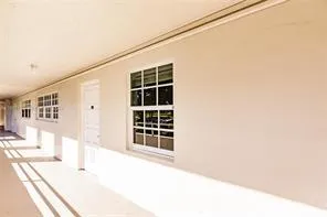 605 Oaks Drive #304