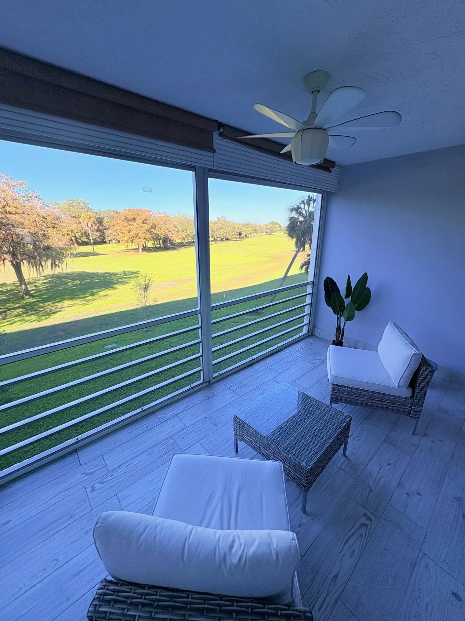 605 Oaks Drive #304