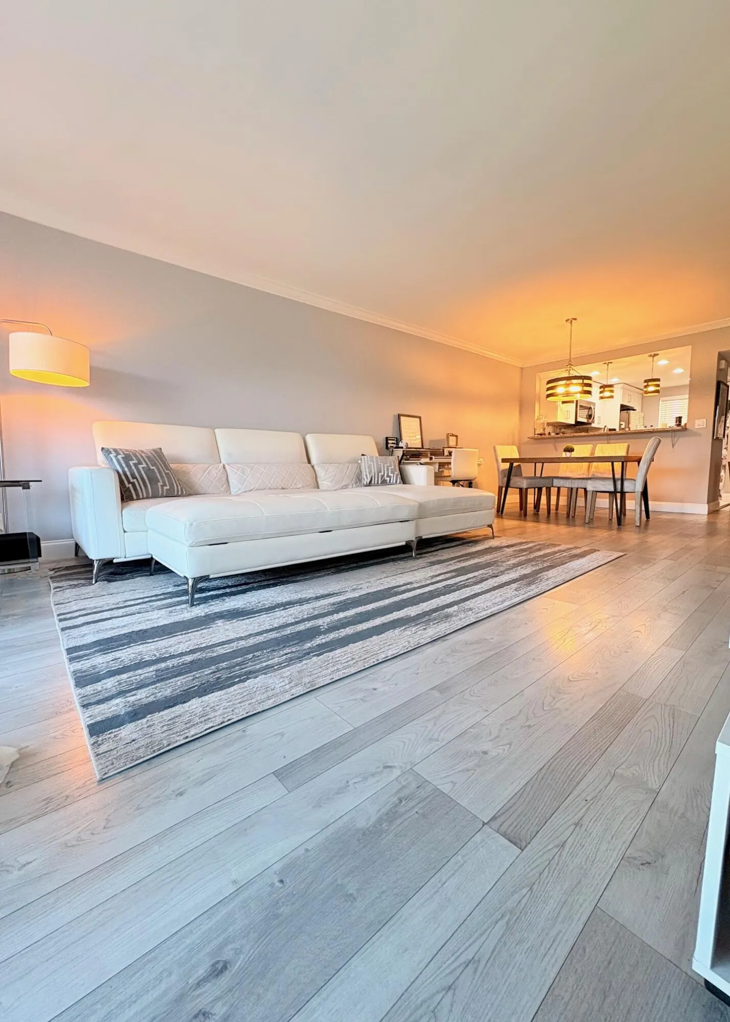 605 Oaks Drive #304