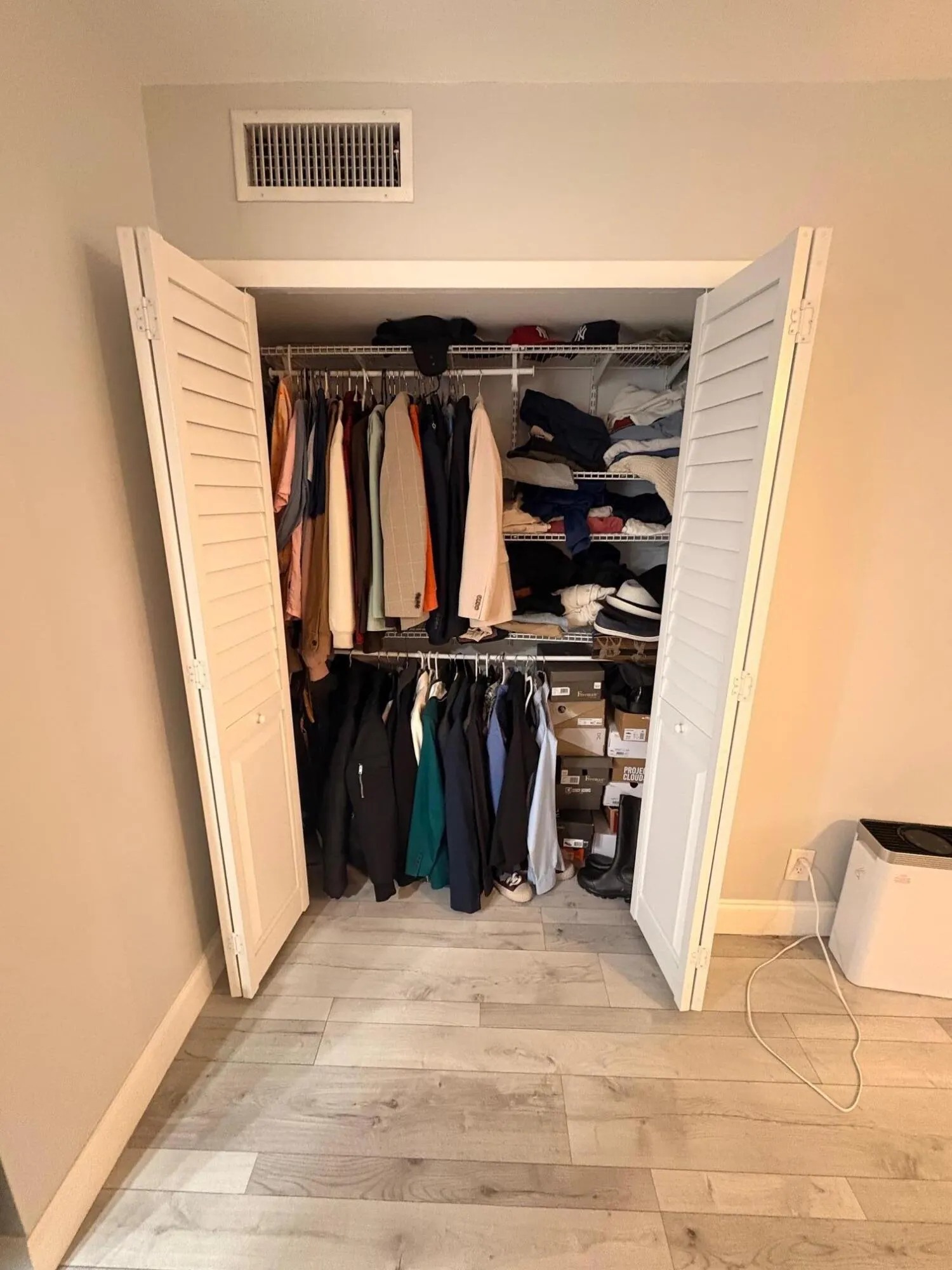 605 Oaks Drive #304