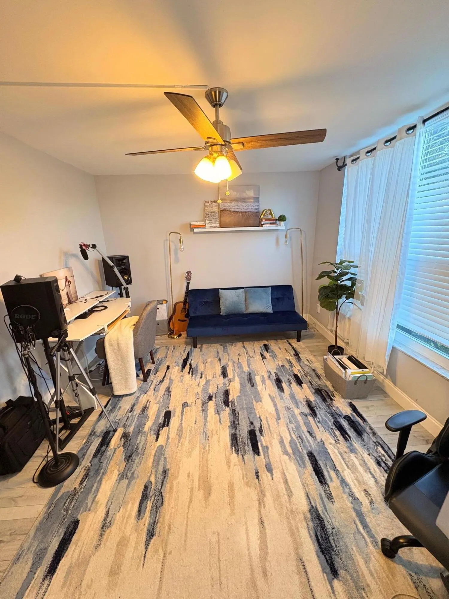 605 Oaks Drive #304