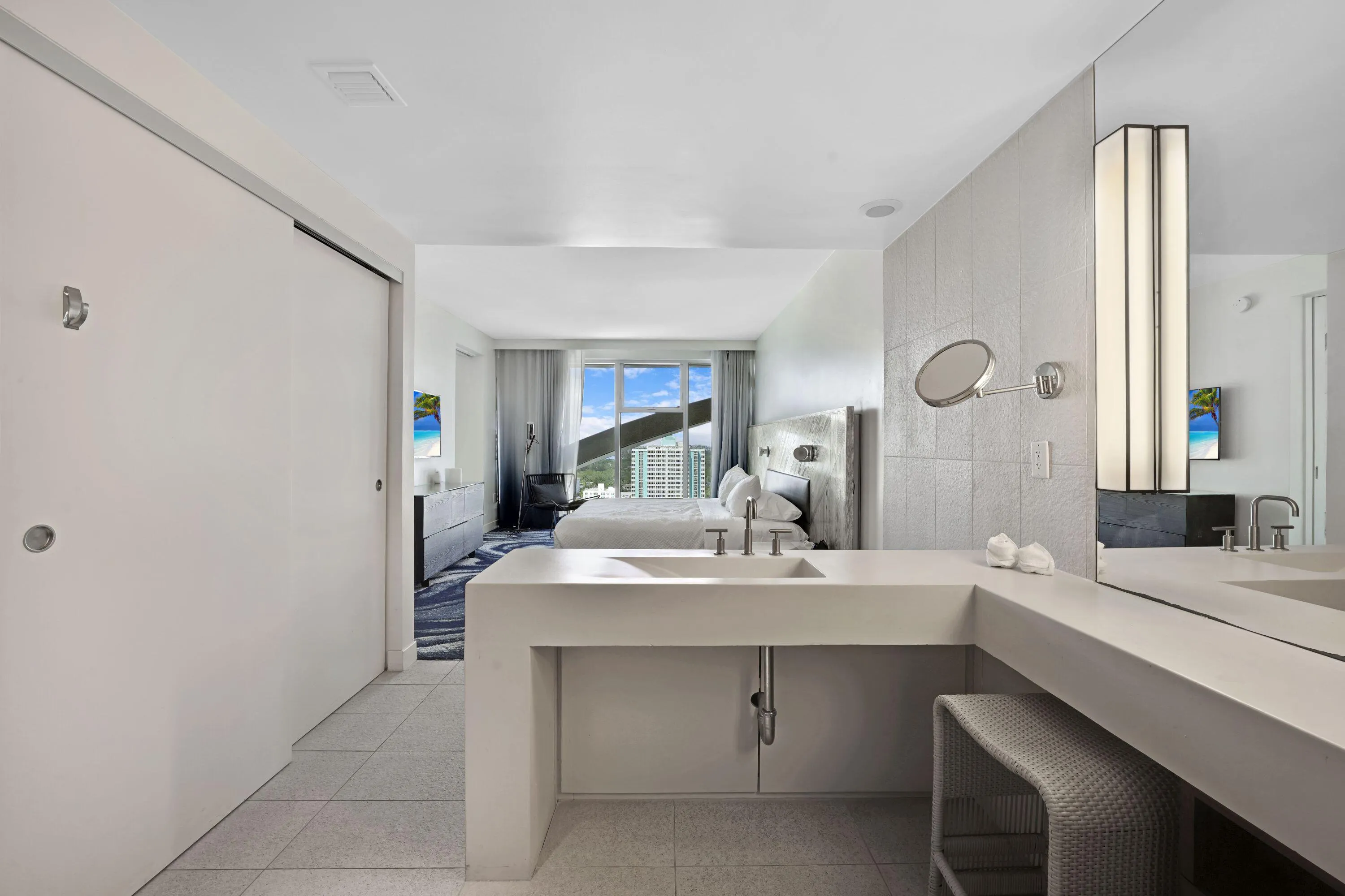 3101 Bayshore Drive
