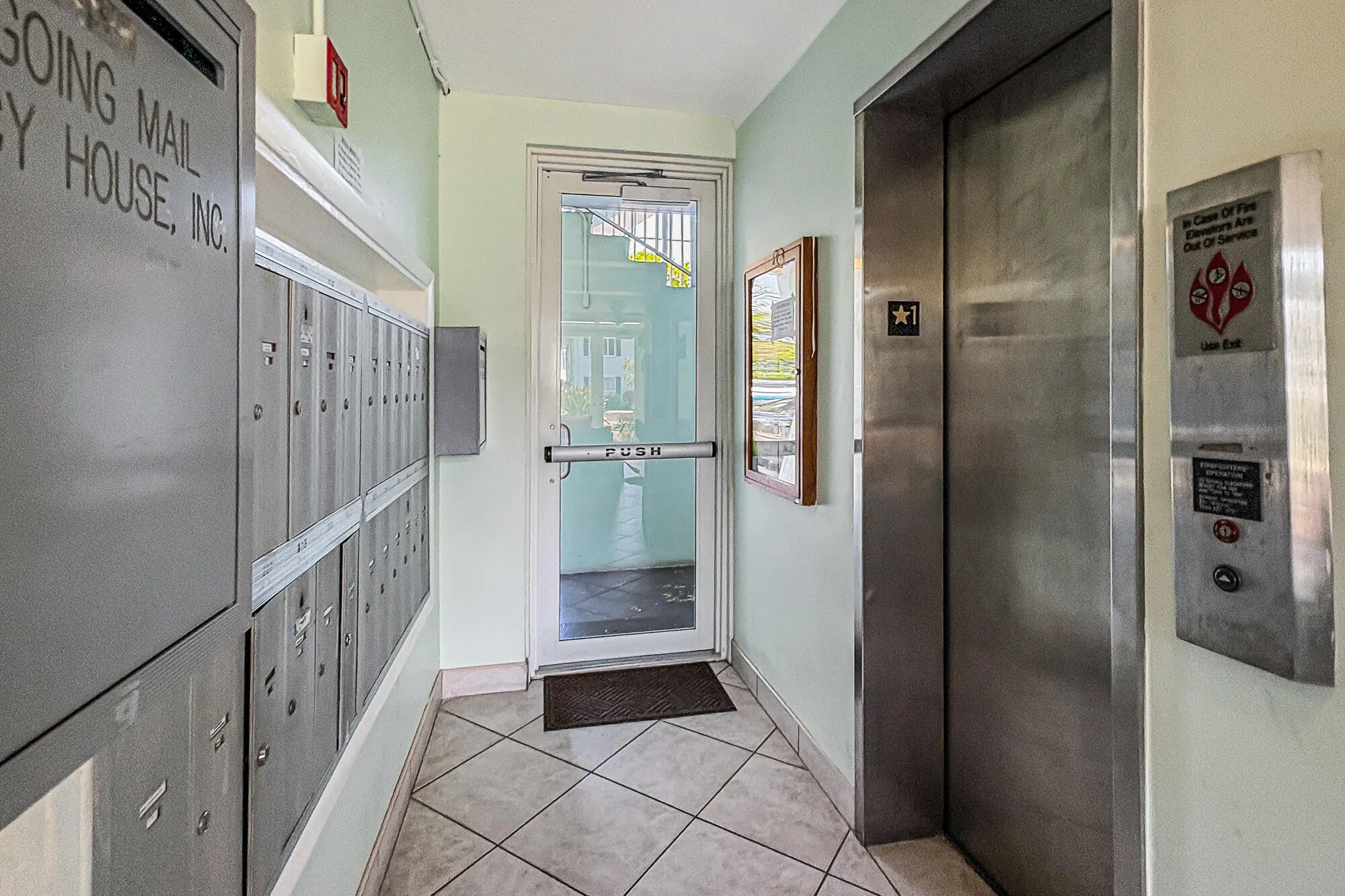 2829 NE 30th Street #302