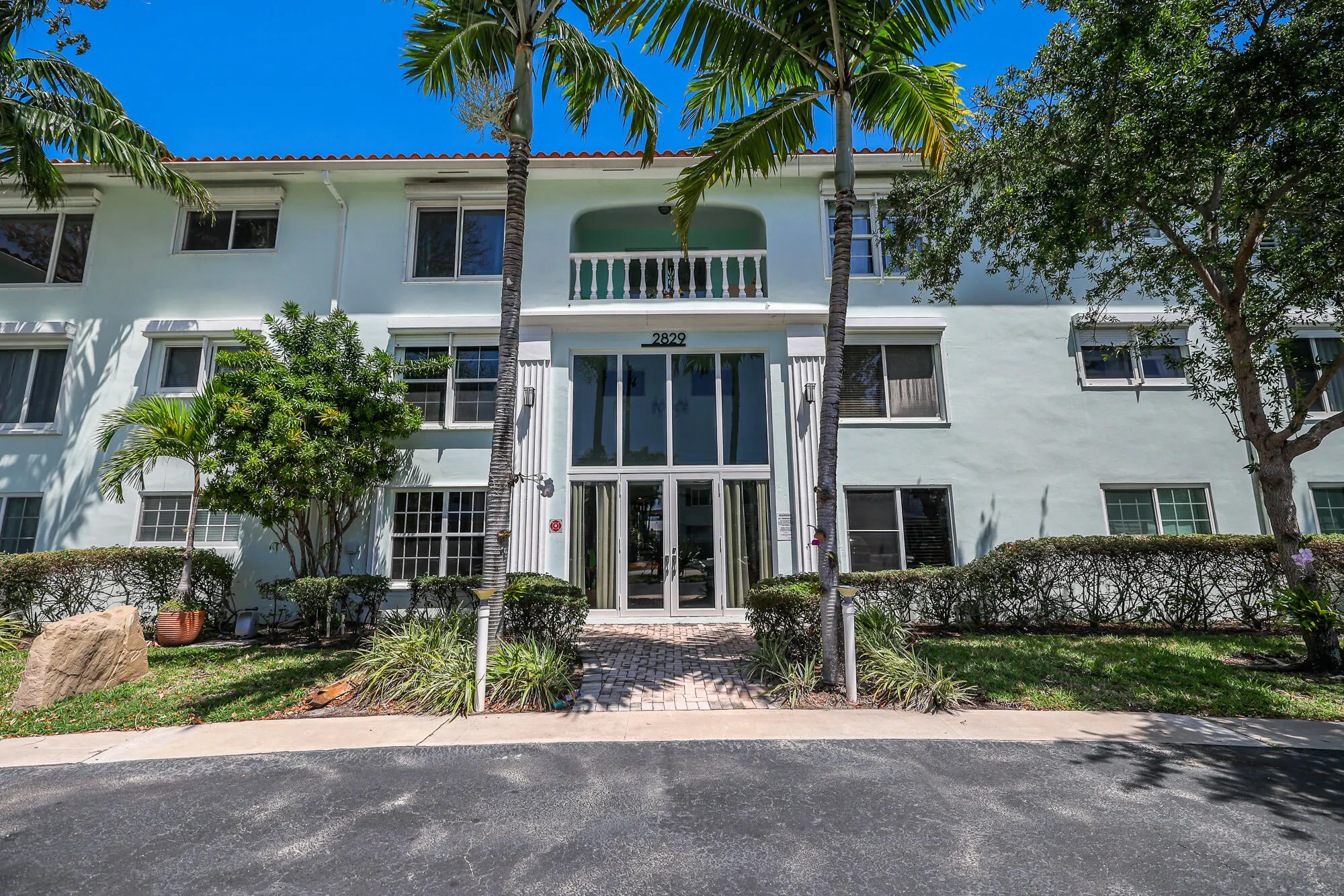 2829 NE 30th Street #302