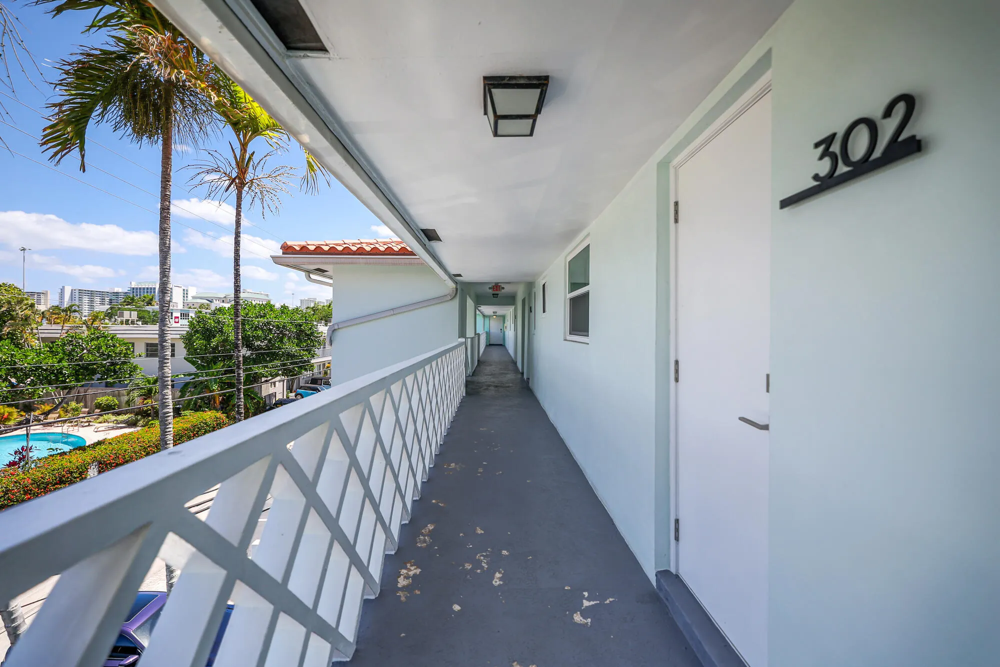 2829 NE 30th Street #302