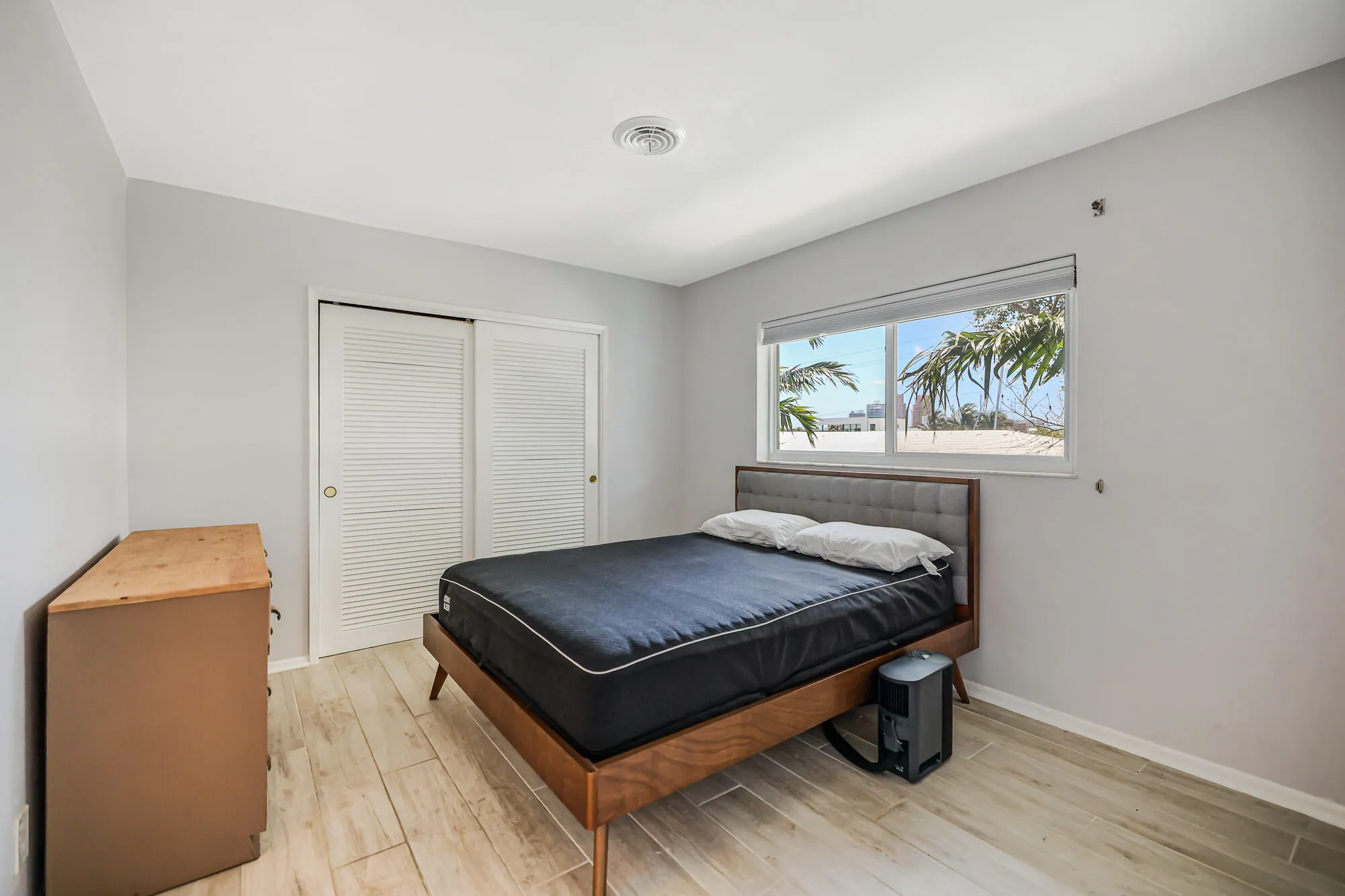 2829 NE 30th Street #302