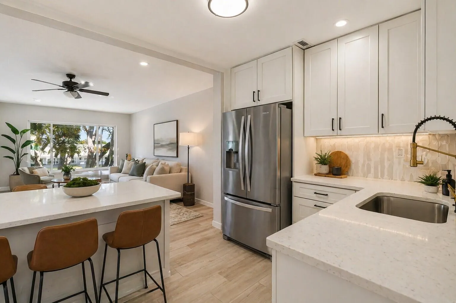 2829 NE 30th Street #302