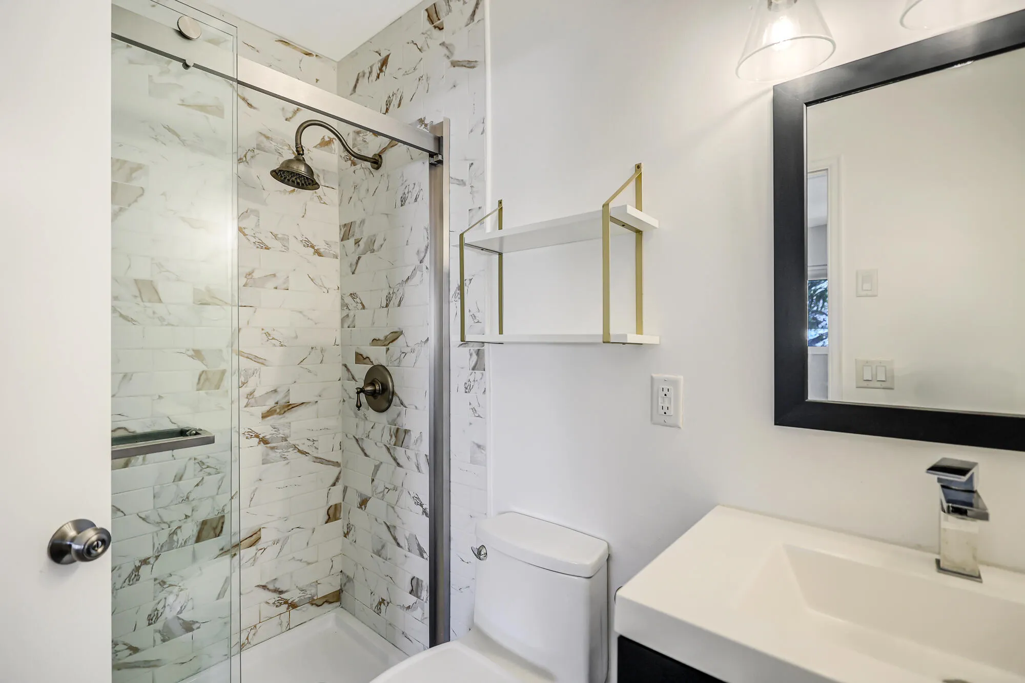 2829 NE 30th Street #302