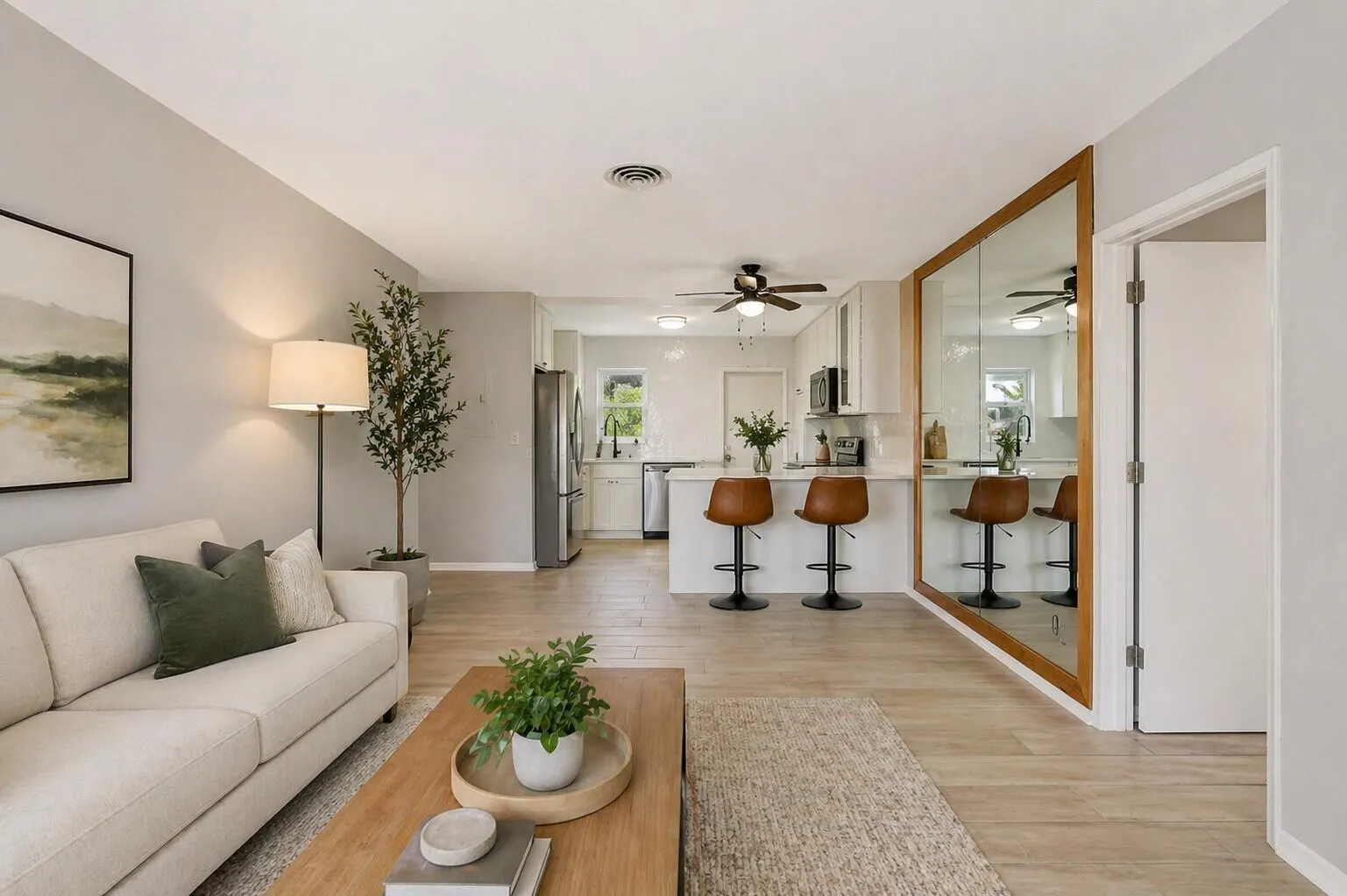 2829 NE 30th Street #302