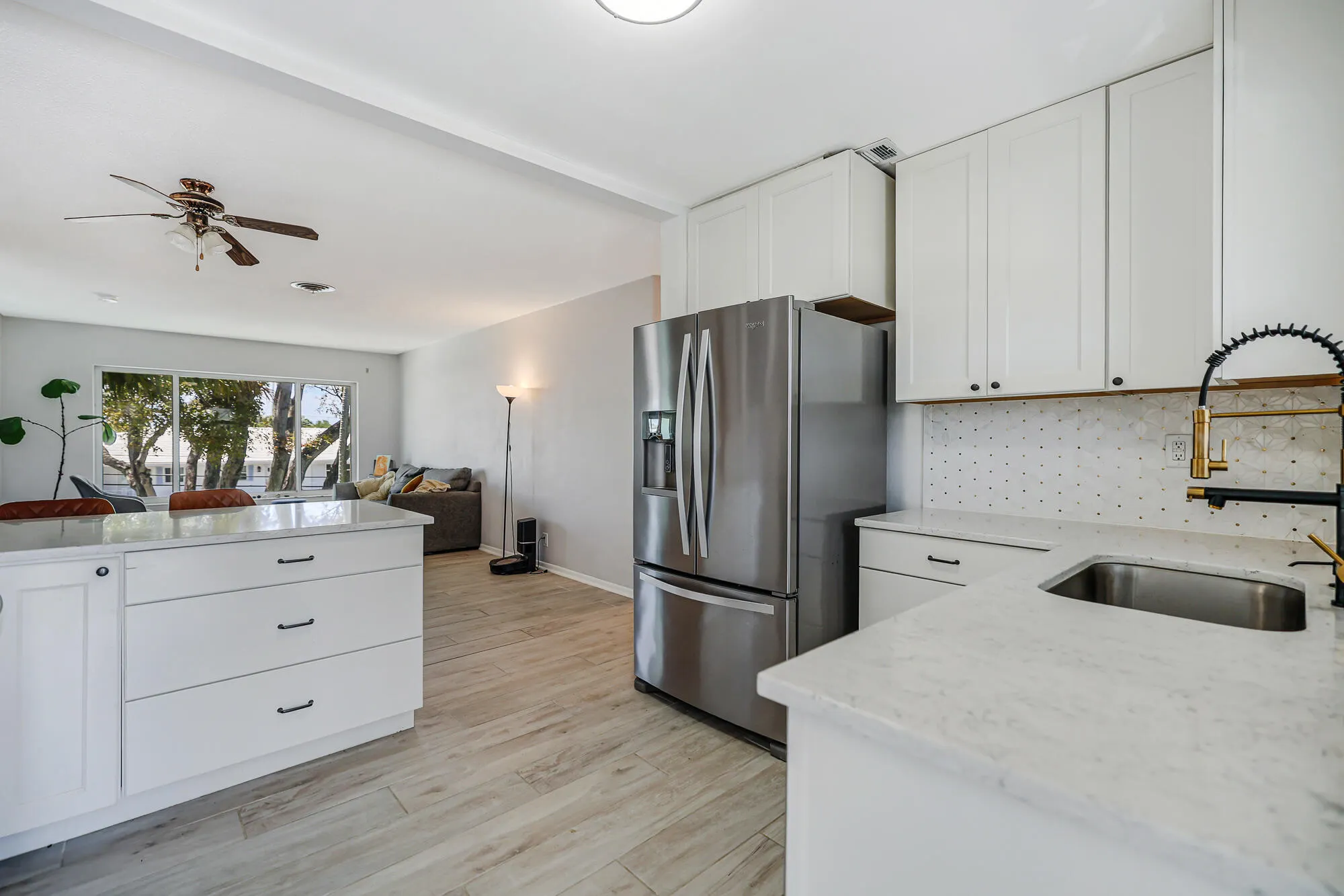 2829 NE 30th Street #302